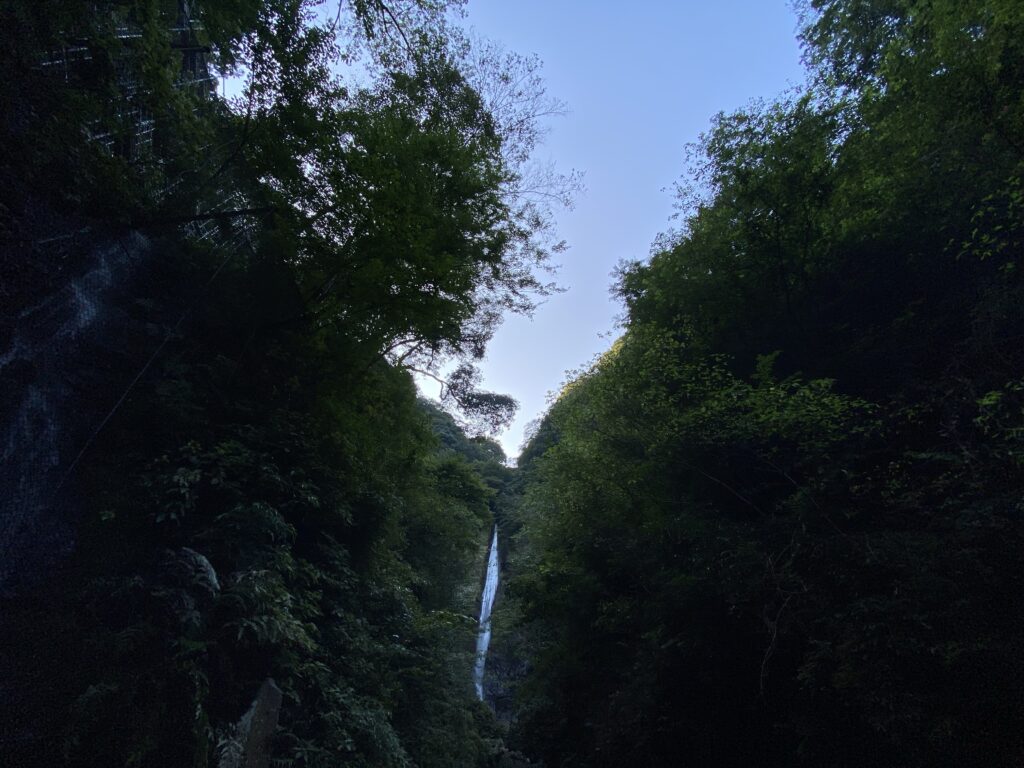 洒水の滝
